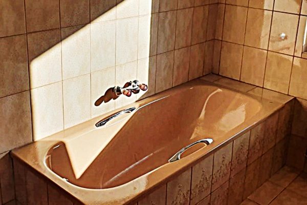 Badewanne vorher-nachher beschichtet